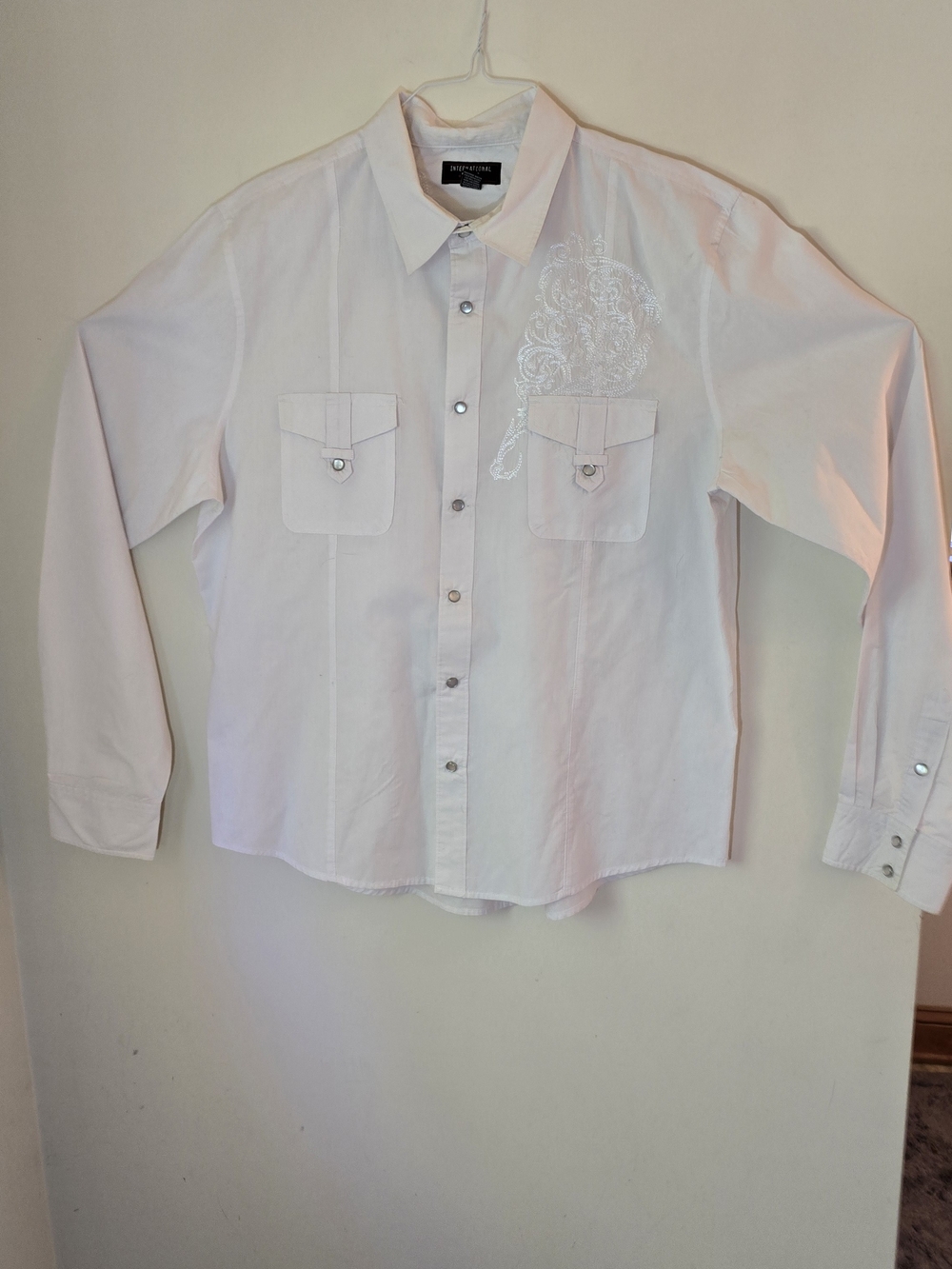 26 International White Long-Sleeve Button Down Shirt with Embroidered Detail